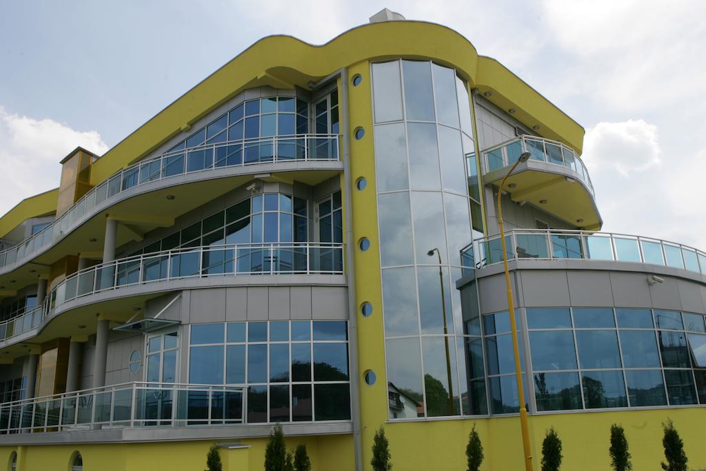 Hotel Fortuna Banja Luka Exterior photo